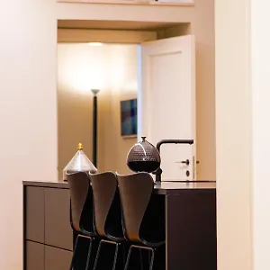 https://meh-luxury-apartment-city-centre-bari.barihotels.org