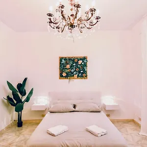 https://apt-renaissance.it-romehotels.com