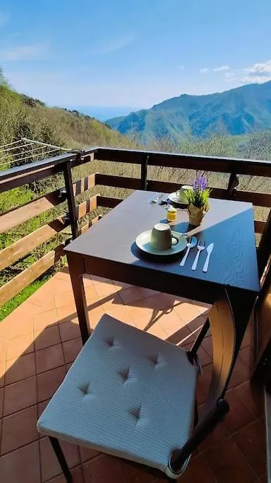 Appartamento Bee Freeride Bikers House Magliolo Italia